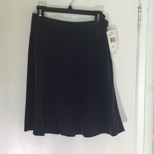 Jones New York Classic Black A-Line Skirt